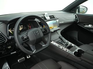 Voertuigafbeelding 4