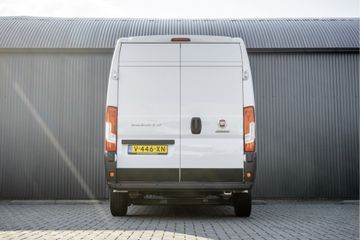 Voertuigafbeelding 6