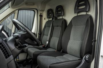 Voertuigafbeelding 8