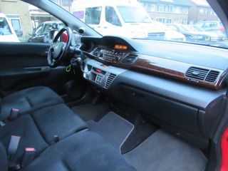 Voertuigafbeelding 8