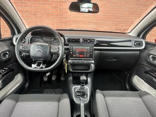 Voertuigafbeelding 5