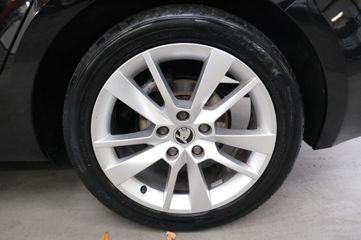 Voertuigafbeelding 16