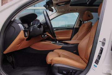 Voertuigafbeelding 13