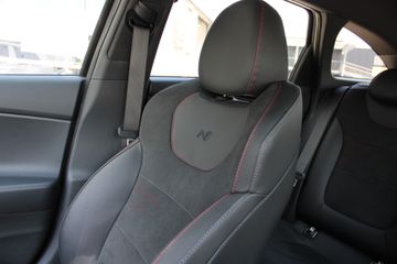 Voertuigafbeelding 13