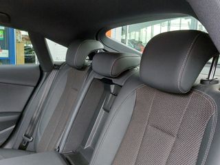 Voertuigafbeelding 33