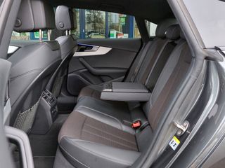 Voertuigafbeelding 9