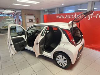 Voertuigafbeelding 4