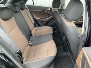 Voertuigafbeelding 16