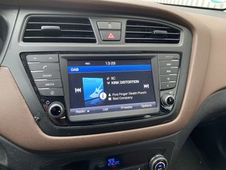 Voertuigafbeelding 21