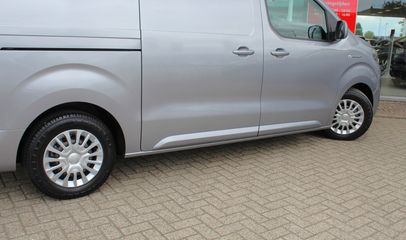 Voertuigafbeelding 4