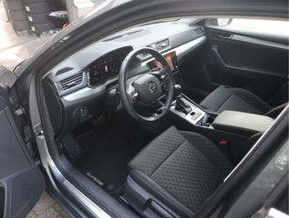 Voertuigafbeelding 8