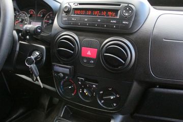 Voertuigafbeelding 16