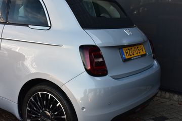 Voertuigafbeelding 24