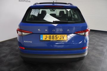 Voertuigafbeelding 4