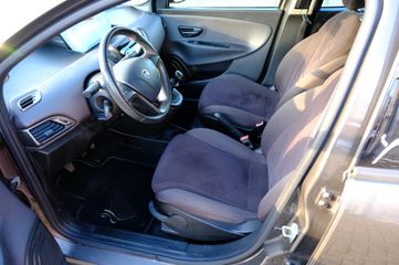 Voertuigafbeelding 1