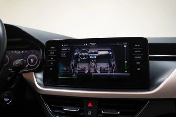 Voertuigafbeelding 9