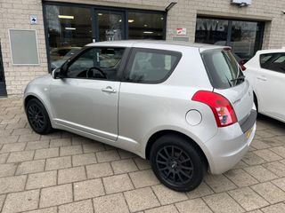 Voertuigafbeelding 10