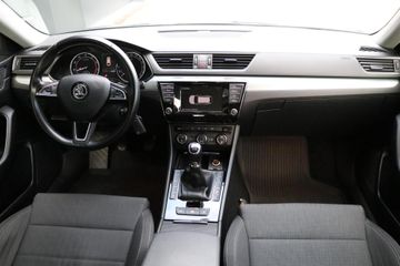 Voertuigafbeelding 13