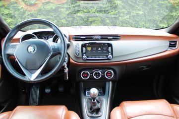 Voertuigafbeelding 23