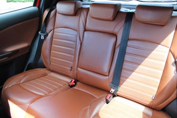 Voertuigafbeelding 35