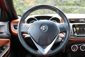 Voertuigafbeelding 7