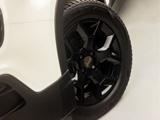 Voertuigafbeelding 12