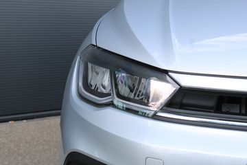 Voertuigafbeelding 3