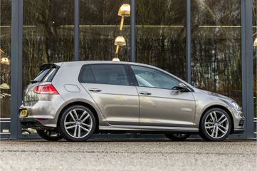 Voertuigafbeelding 4