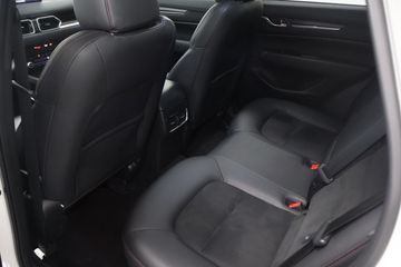 Voertuigafbeelding 6