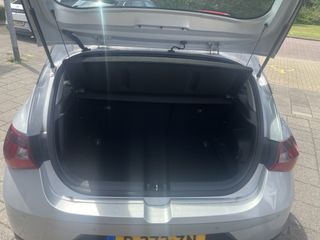 Voertuigafbeelding 12