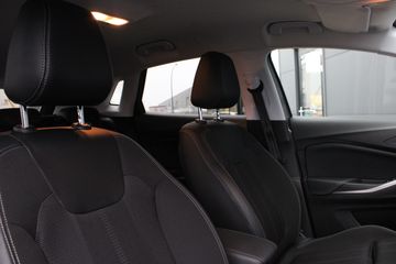 Voertuigafbeelding 3