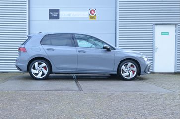 Voertuigafbeelding 8