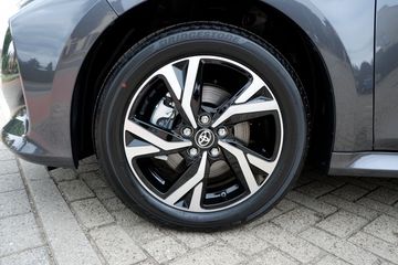 Voertuigafbeelding 6