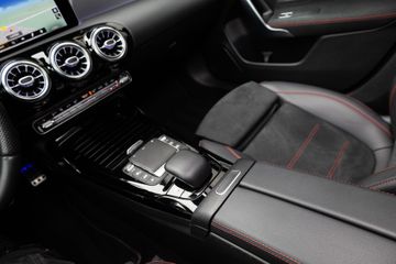 Voertuigafbeelding 30