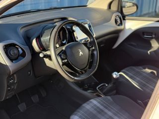 Voertuigafbeelding 12