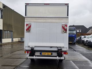 Voertuigafbeelding 12