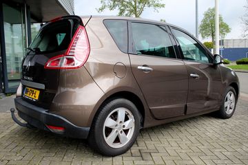 Voertuigafbeelding 2