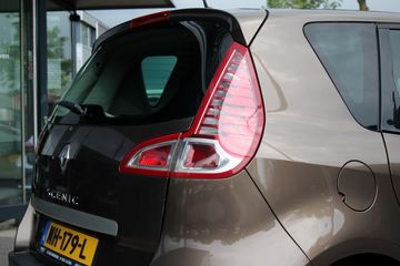 Voertuigafbeelding 3