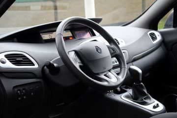 Voertuigafbeelding 9