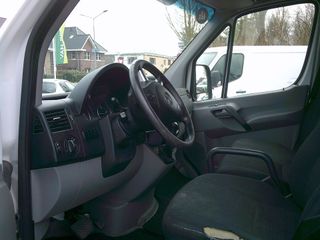 Voertuigafbeelding 8