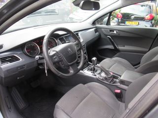 Voertuigafbeelding 4