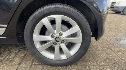 Voertuigafbeelding 3