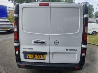 Voertuigafbeelding 6