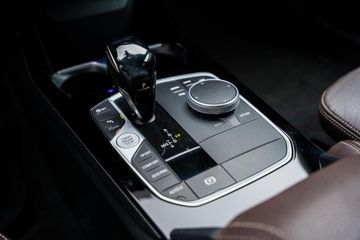 Voertuigafbeelding 10