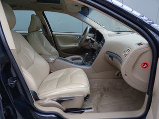 Voertuigafbeelding 3