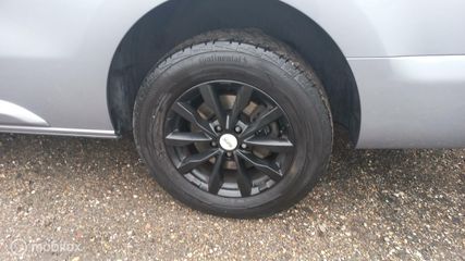 Voertuigafbeelding 6