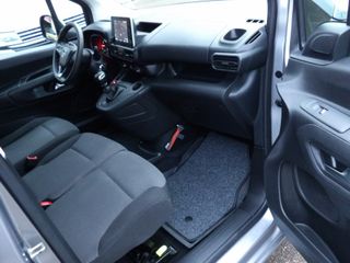 Voertuigafbeelding 11