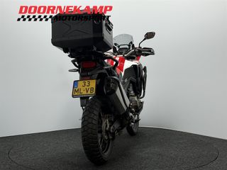 Voertuigafbeelding 13