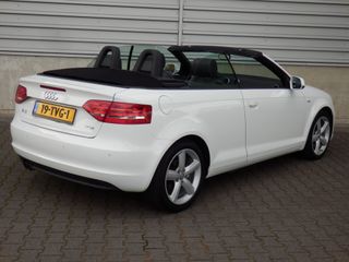 Voertuigafbeelding 3