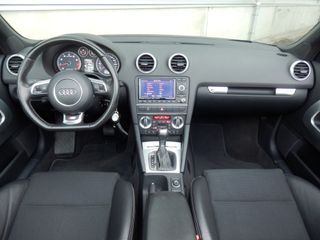 Voertuigafbeelding 8